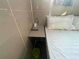 Charinsup Pinklao hotel