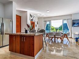 Grand Laguna Beach Condo J2
