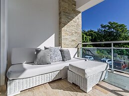 Grand Laguna Condo