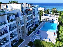Grand Laguna Condo
