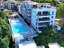 Grand Laguna Condo