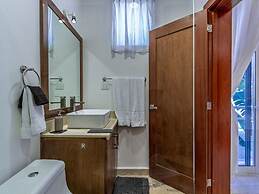 Grand Laguna Condo