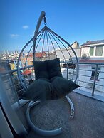 Omar Suite 360