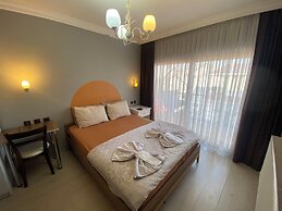 Omar Suite 360