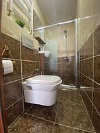 Omar Suite 360
