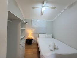 Pacific Motel