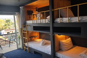 Free Way Kata Beach Hostel