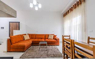 Beach Nest Escape 2BR Cozy Apartment
