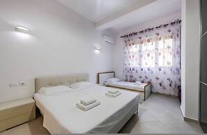Beach Nest Escape 2BR Cozy Apartment