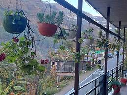 Kedar Chaukhamba Homestay