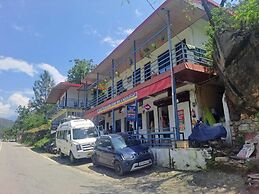 Kedar Chaukhamba Homestay