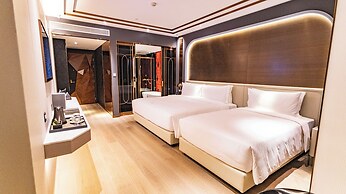 YOHO Treasure Island Hotel - Rivage Continental