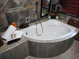 Mazuri Shamba Lodge