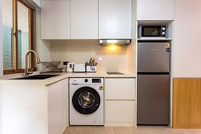 Prime Location Condo Pool Gym Sauna C270