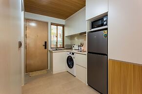 Prime Location Condo Pool Gym Sauna C270