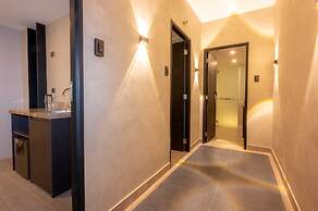 Amari By Vivere Hospitality Group