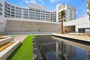 Bloomfields Sleek 1BR in Azizi Mirage 1