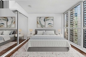Dundas and Yonge Hotel - Suites