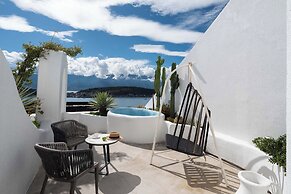Dali CloudySky Lullaby SeaviewHotel