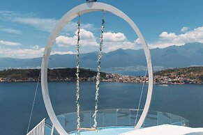 Dali CloudySky Lullaby SeaviewHotel