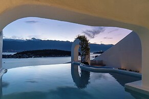 Dali CloudySky Lullaby SeaviewHotel