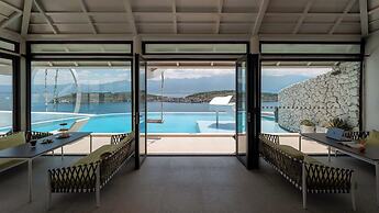 Dali CloudySky Lullaby SeaviewHotel