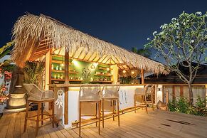 EHOA NYANYI BEACH Boutique Hotel