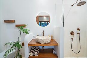 EHOA NYANYI BEACH Boutique Hotel