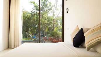 Sun Contemporary by Dia Homes