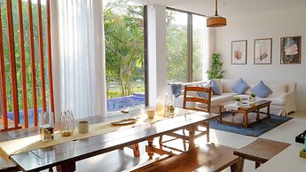 Sun Contemporary by Dia Homes
