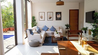Sun Contemporary by Dia Homes