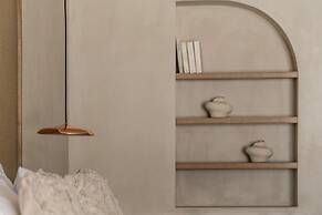 Elea Luxury Suites