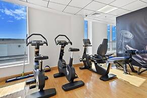 Bloomfields Signature 1BR Bay Central We