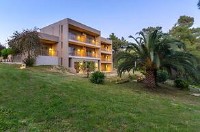 Forest Resort Suites Skiathos
