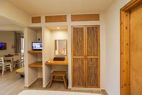 Forest Resort Suites Skiathos