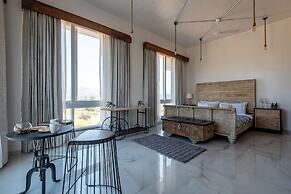 ELIVAAS White House 4BHK Villa With Pool