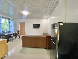 Ferm's Residence A-spacious Apartment With Fast Wifi