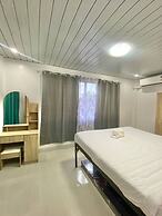 Ferm's Residence A-spacious Apartment With Fast Wifi