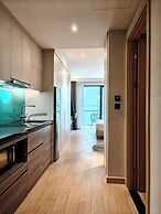 Luxury studio Sea view Ha Long by HALA