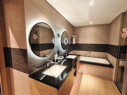 Luxury studio Sea view Ha Long by HALA