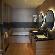 Luxury studio Sea view Ha Long by HALA