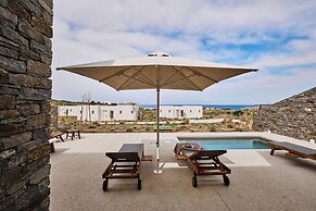 Ovea Paros