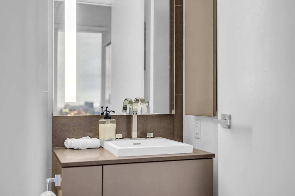 Designer Living - Near Rogers Centre