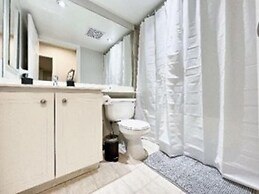 Designer Living - Near Rogers Centre