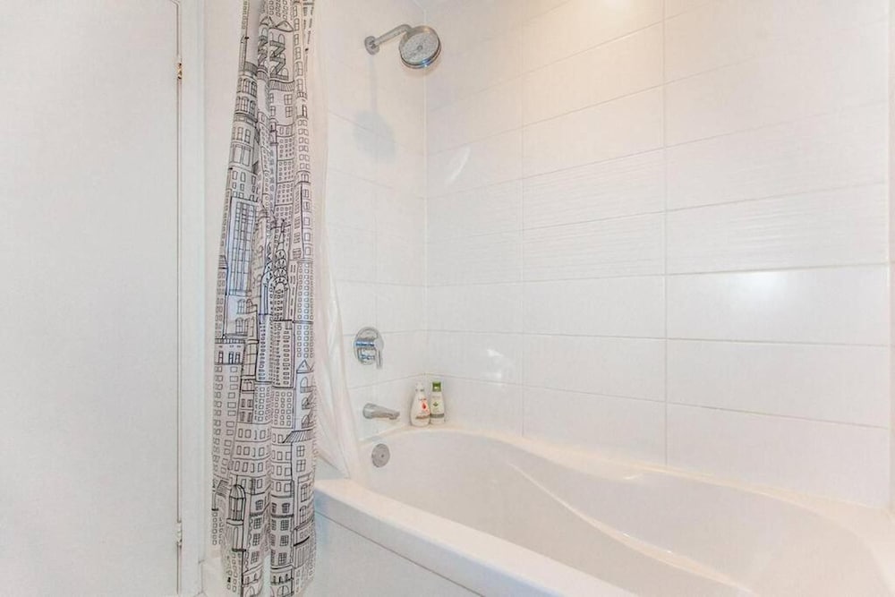 Designer Living - Near Rogers Centre