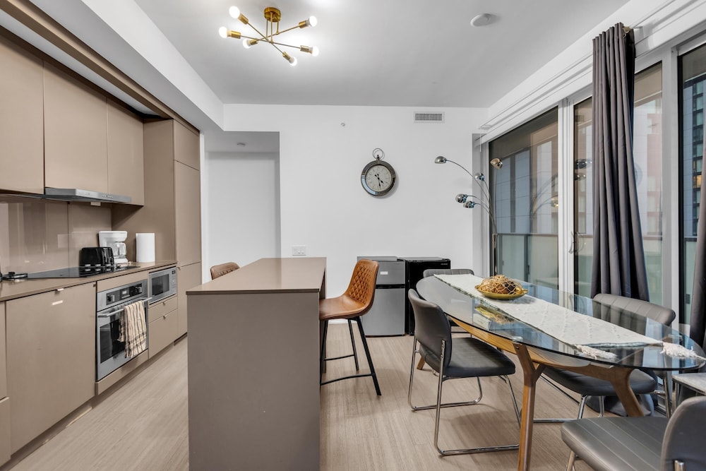Designer Living - Near Rogers Centre