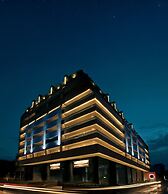 Zeus Piraeus Grand