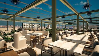 Zeus Piraeus Grand