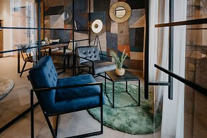 Parzivita Boutique Suites