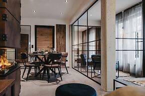 Parzivita Boutique Suites